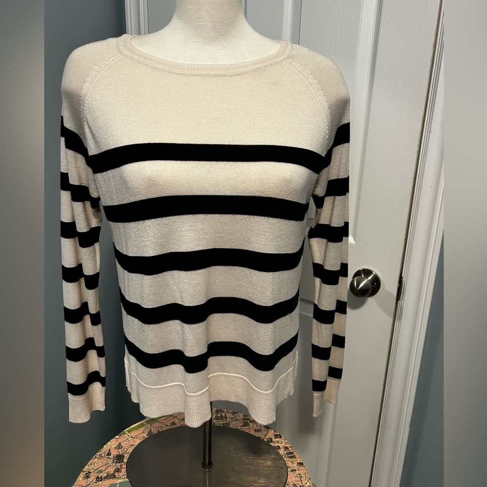 Zara, top, light knit, size Small.